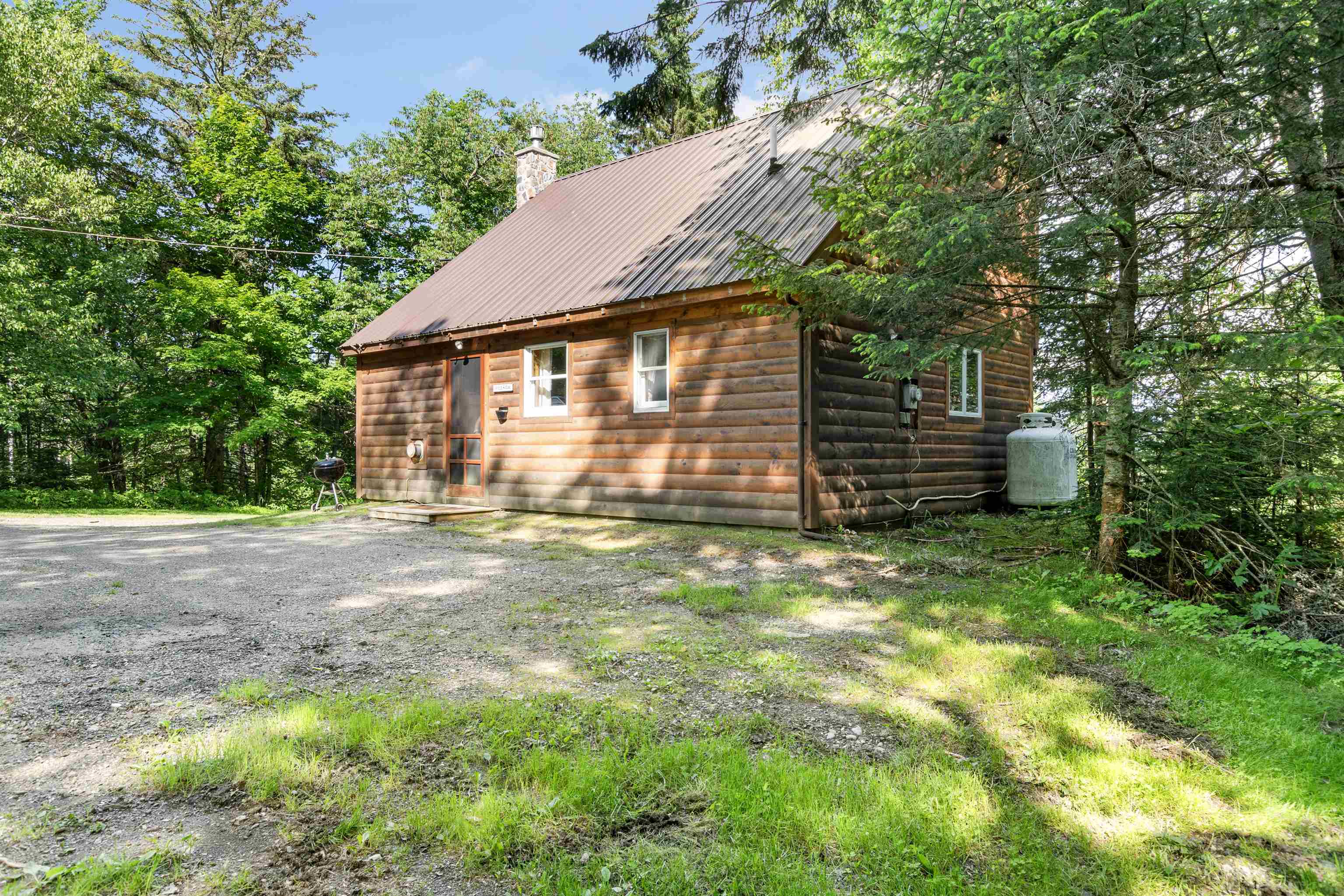 33 Eastman Road Pittsburg, NH 03592 - Photo 4 of 39 Gallery Image 4