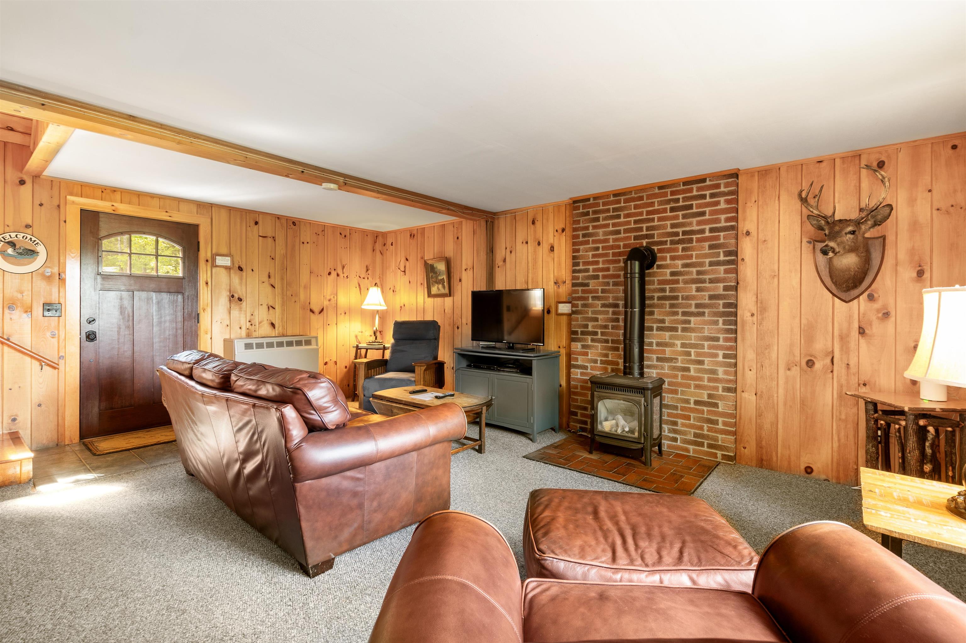 33 Eastman Road Pittsburg, NH 03592 - Photo 8 of 39 Gallery Image 8