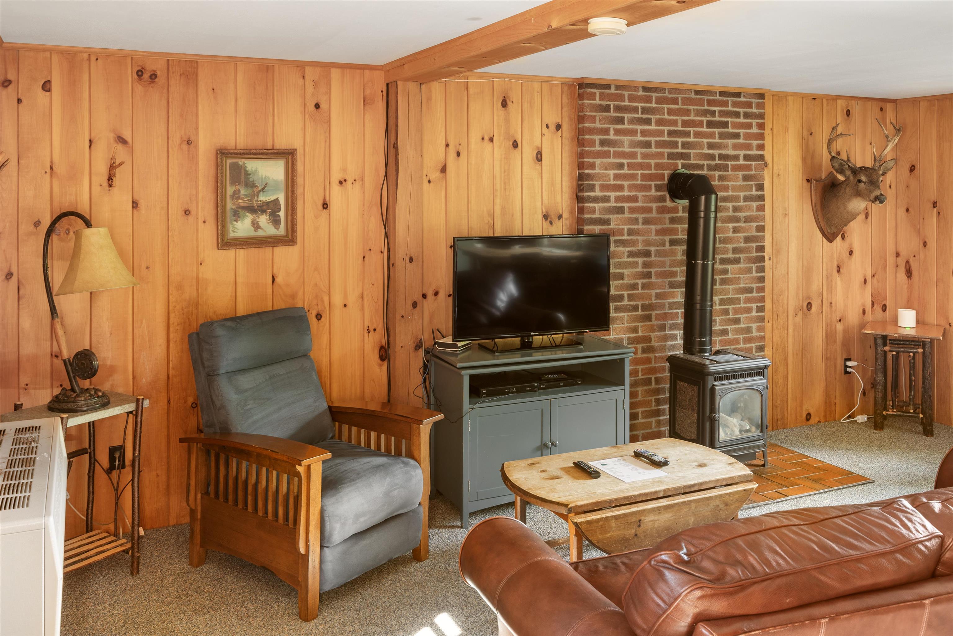 33 Eastman Road Pittsburg, NH 03592 - Photo 9 of 39 Gallery Image 9