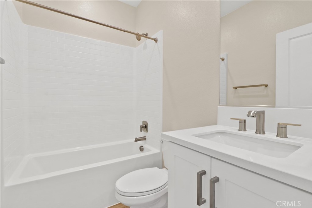 42 Welltree Way Rancho Mission Viejo, CA 92694 - Photo 32 of 33 Hallway bath - natural