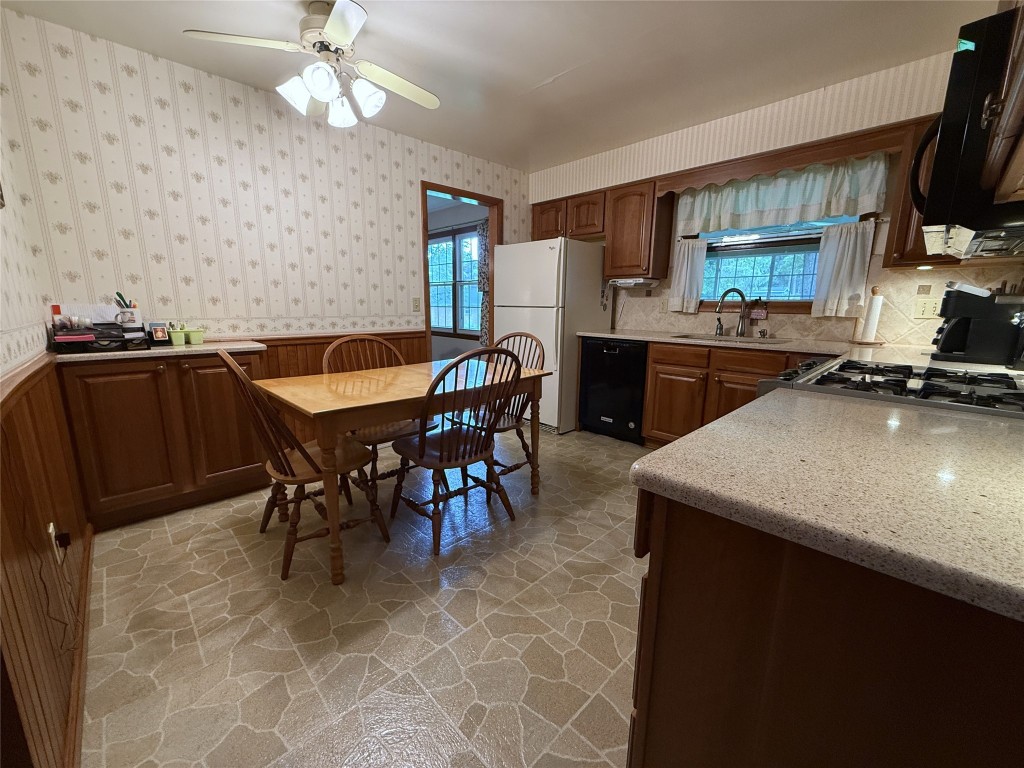 400 Fordham Road Vestal, NY 13850 - Photo 20 of 50