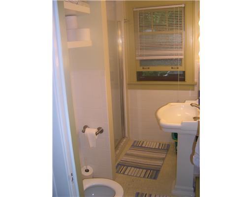 314 Le Roi Road Point Breeze, PA 15208 - Photo 13 of 18 Full Bath.
