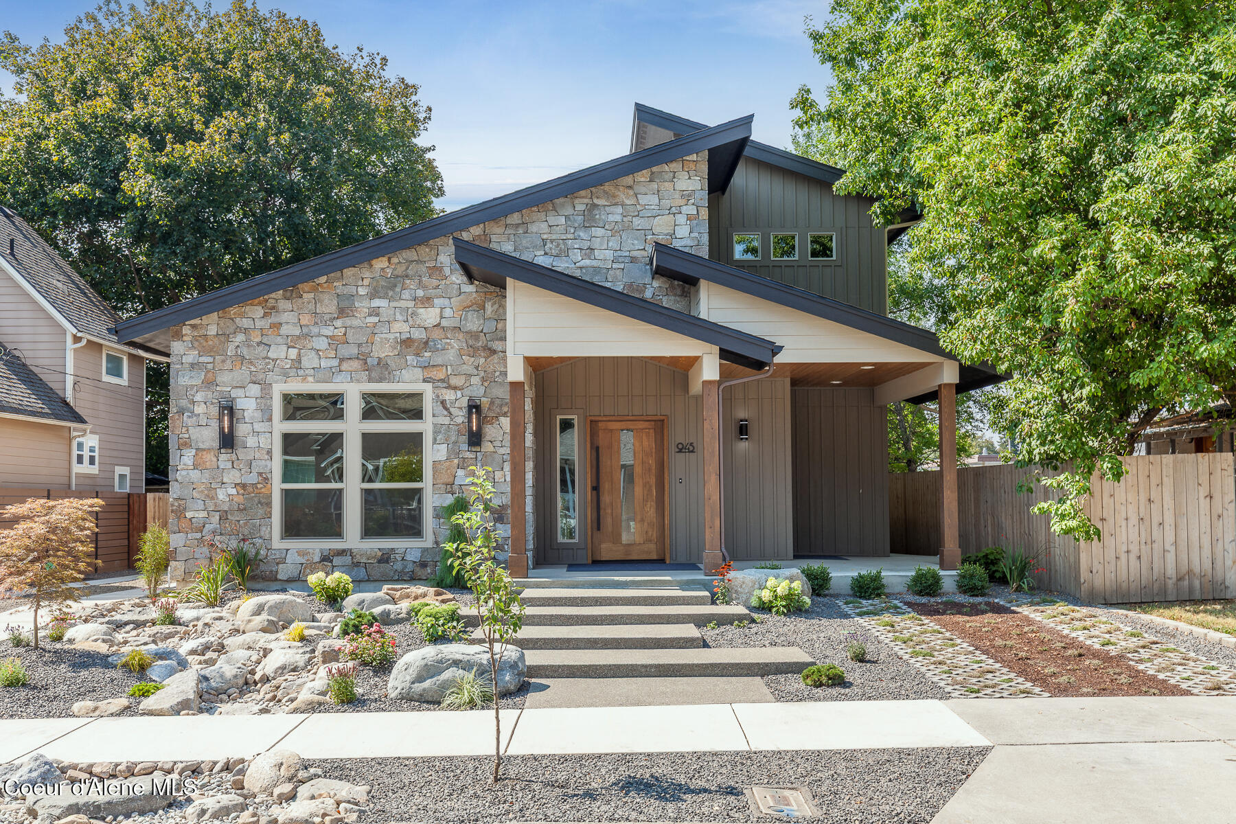 945N5thSt_Exterior-1