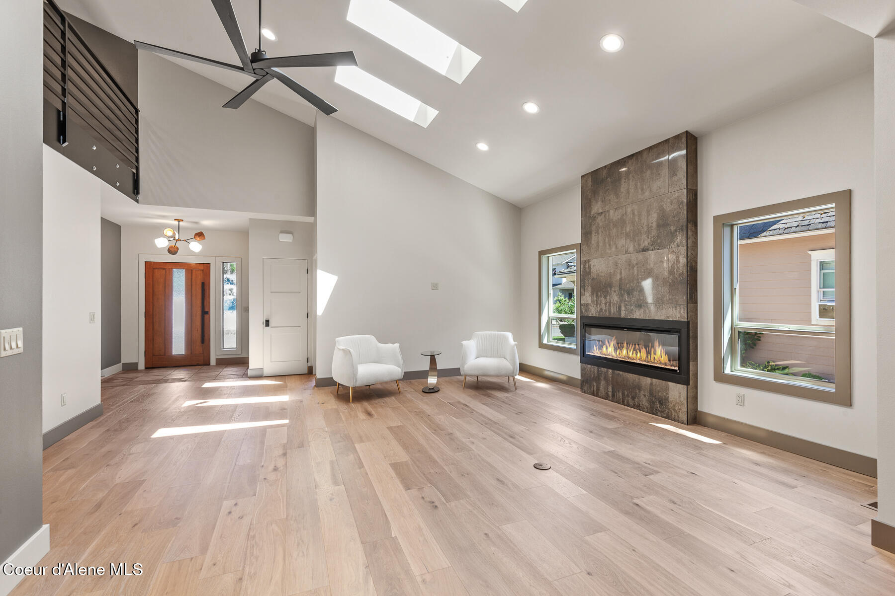 945 North 5th Street Coeur D'Alene, ID 83814 - Photo 5 of 39 skylights