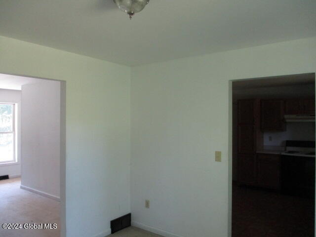 1539 River Road Coeymans, NY 12158 - Photo 7 of 22 IMG_6378