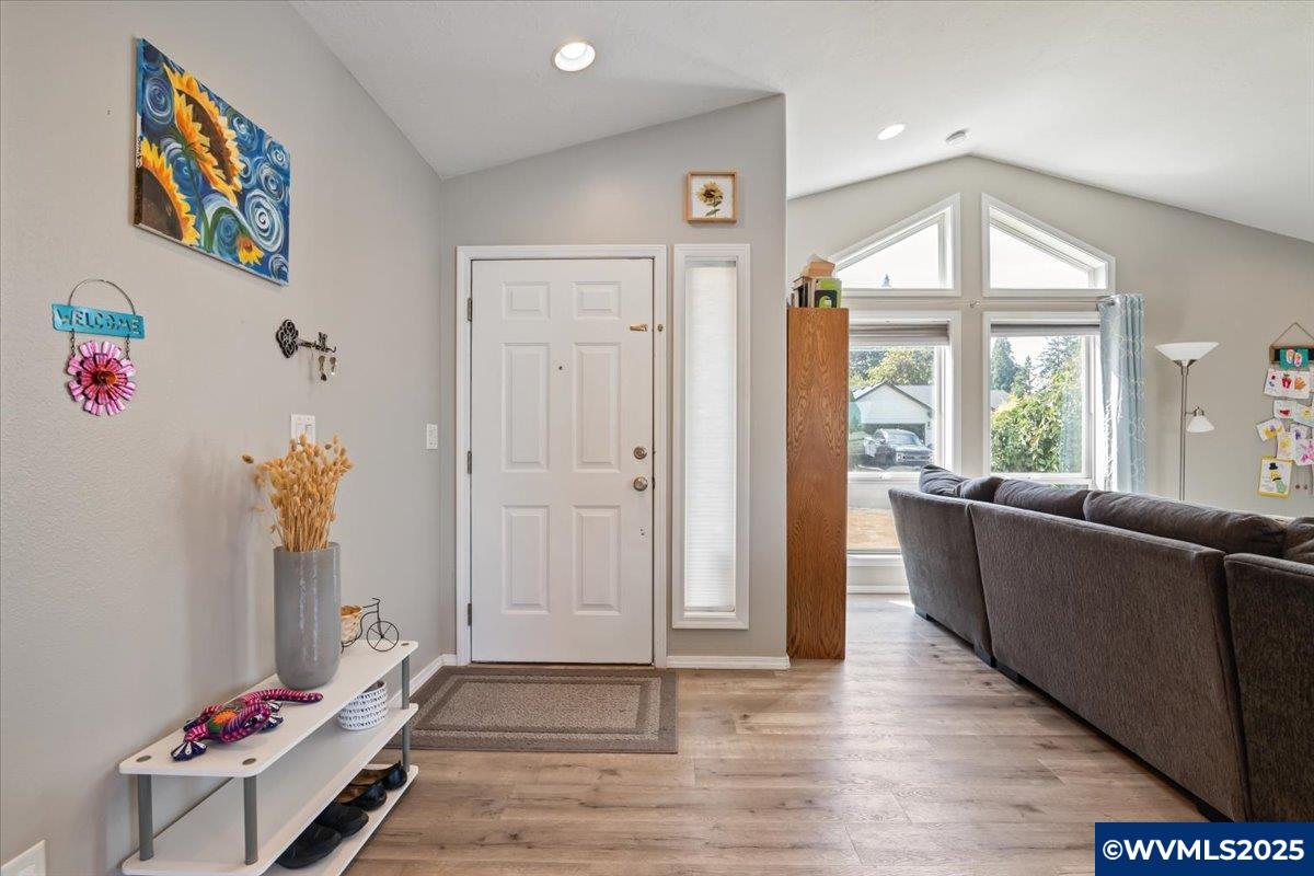 7422 Oneil Road Northeast Keizer, OR 97303 - Photo 5 of 32 Gallery Image 5