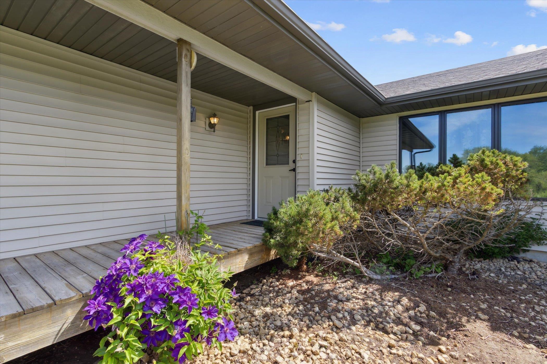 5057 Kasch Road Pecatonica, IL 61063 - Photo 4 of 43