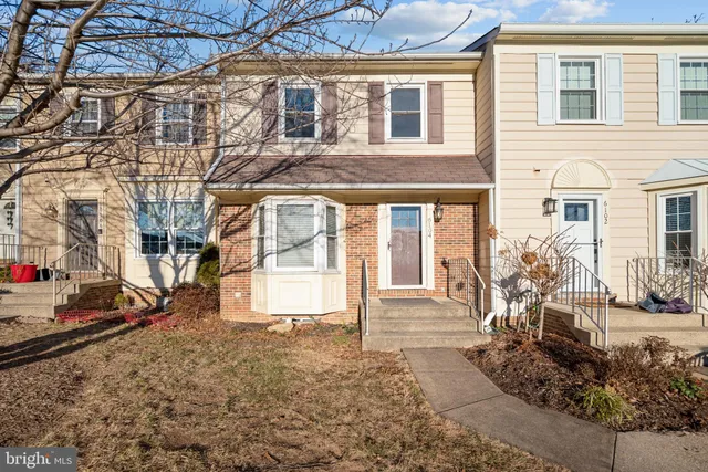 $3,100 | 6104 Old Brentford Court, Alexandria, VA 22310