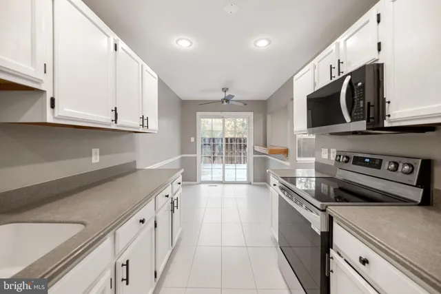 $3,100 | 6104 Old Brentford Court, Alexandria, VA 22310