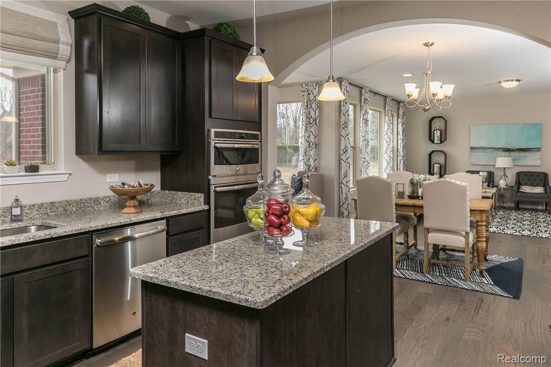 50410 Rockingham Drive Canton, MI 48188 - Photo 17 of 40 2884SecretWay-14.jpg
