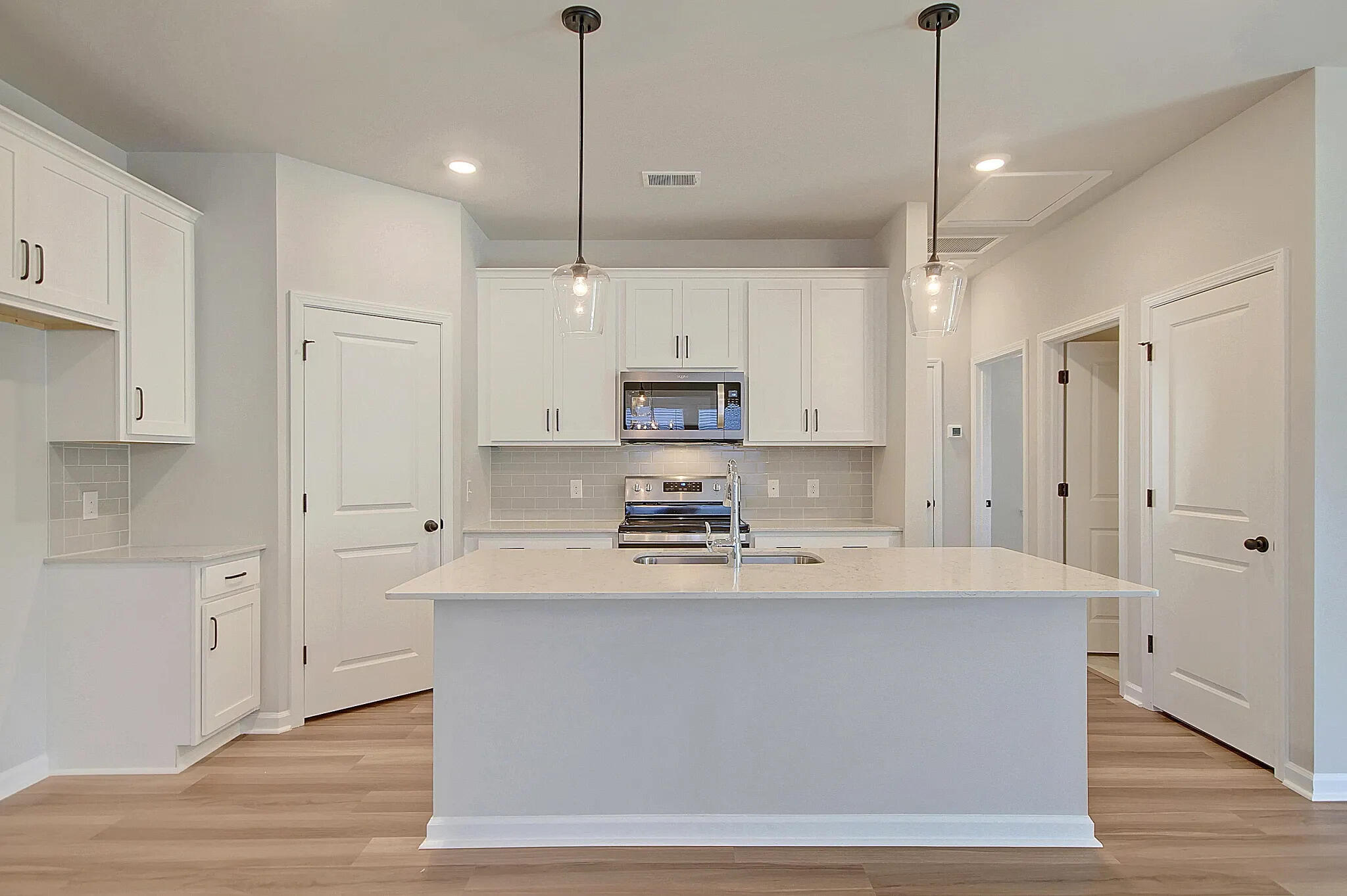 3082 Macaron Court Ravenel, SC 29470 - Photo 3 of 7 Greenwood kitch sample pic