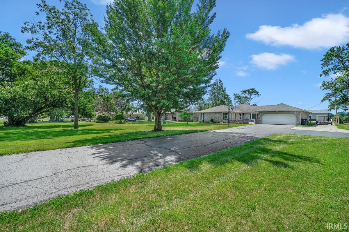 1403 Zartman Road Kokomo, IN 46902 - Photo 1 of 36 Gallery Image 1