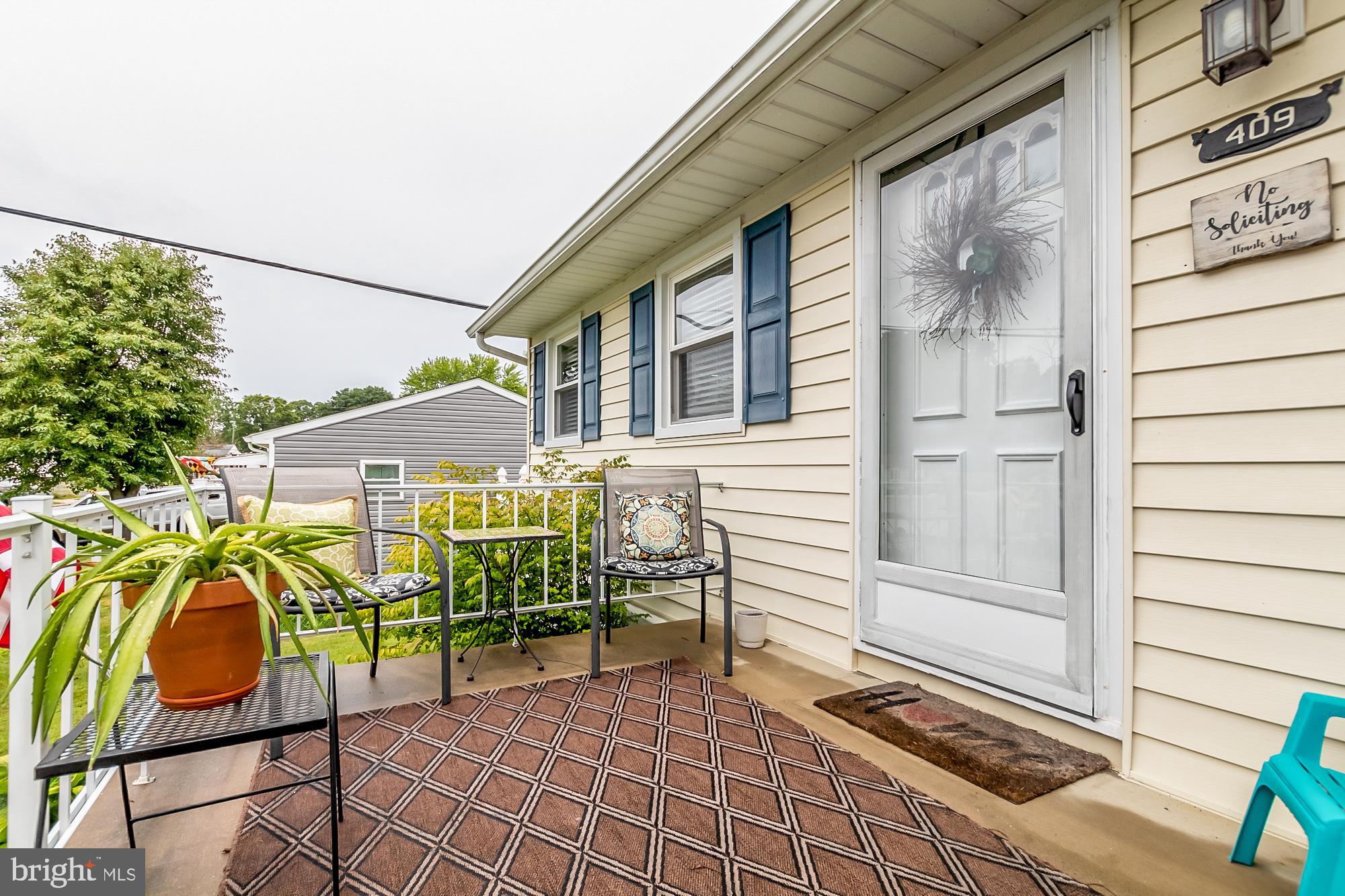 409 Brownell Road Baltimore, MD 21220 - Photo 4 of 41 Inviting front porch