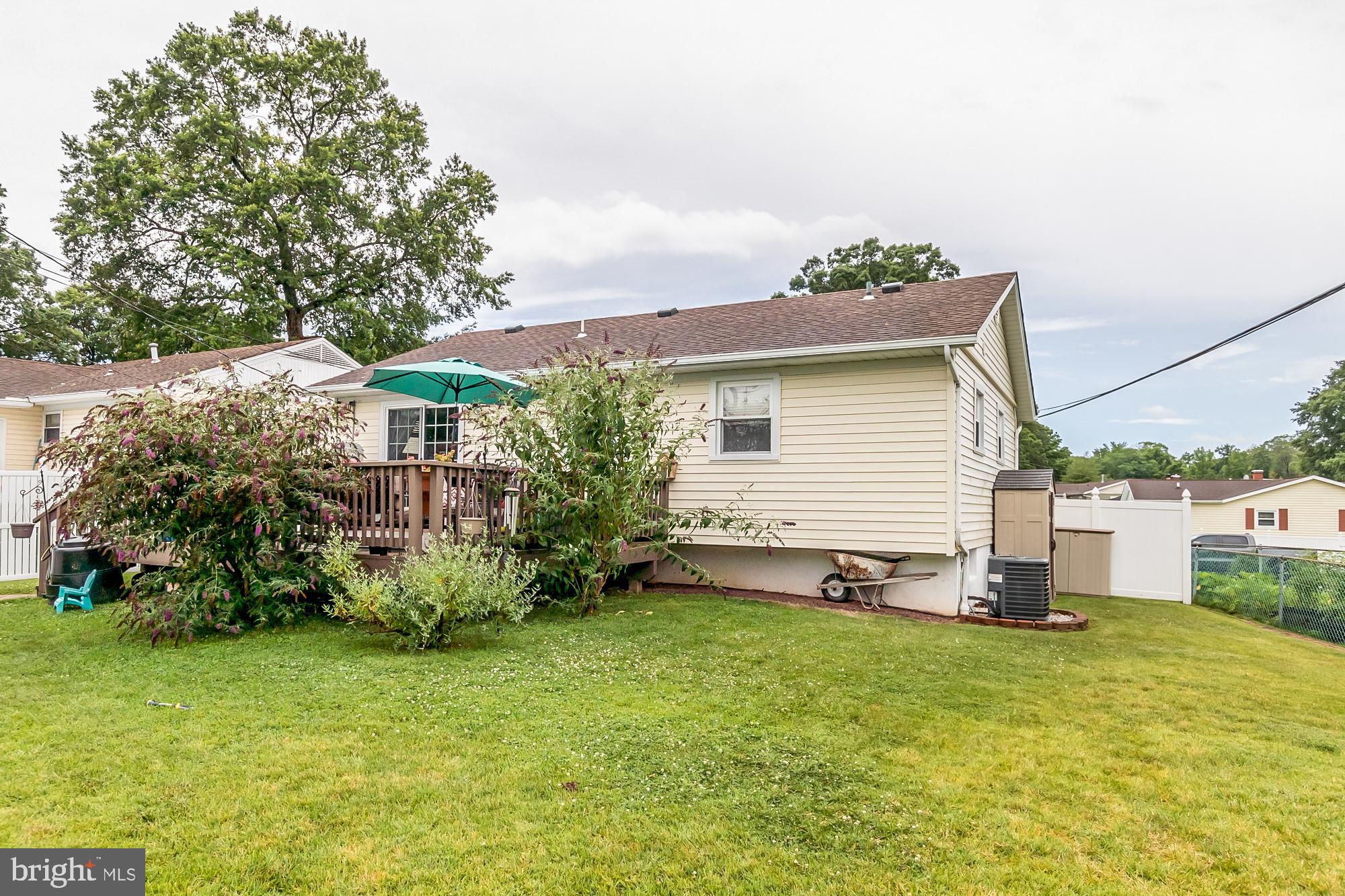 409 Brownell Road Baltimore, MD 21220 - Photo 10 of 41 Lots of room