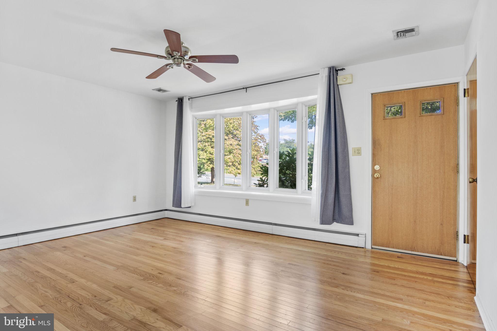 2224 Shillington Road Reading, PA 19608 - Photo 4 of 36 Gallery Image 4