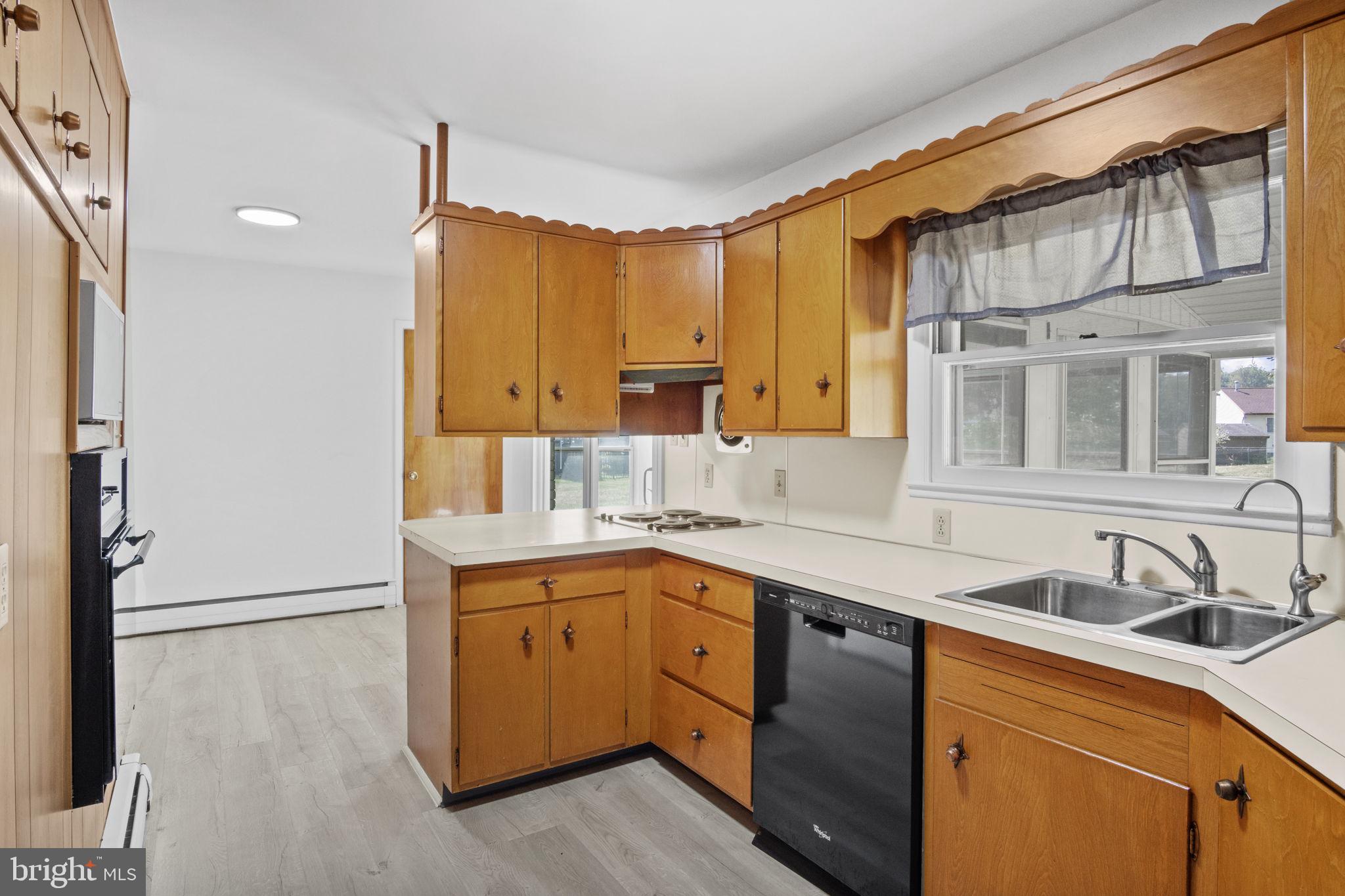 2224 Shillington Road Reading, PA 19608 - Photo 10 of 36 Gallery Image 10