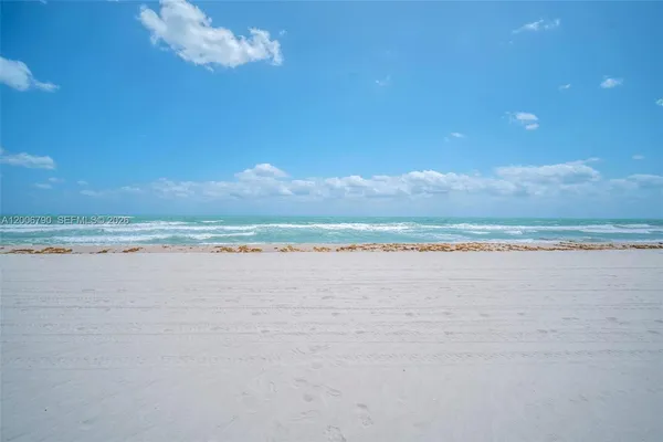 $2,450 | 5313 Collins Avenue, Unit 204, Miami Beach, FL 33140