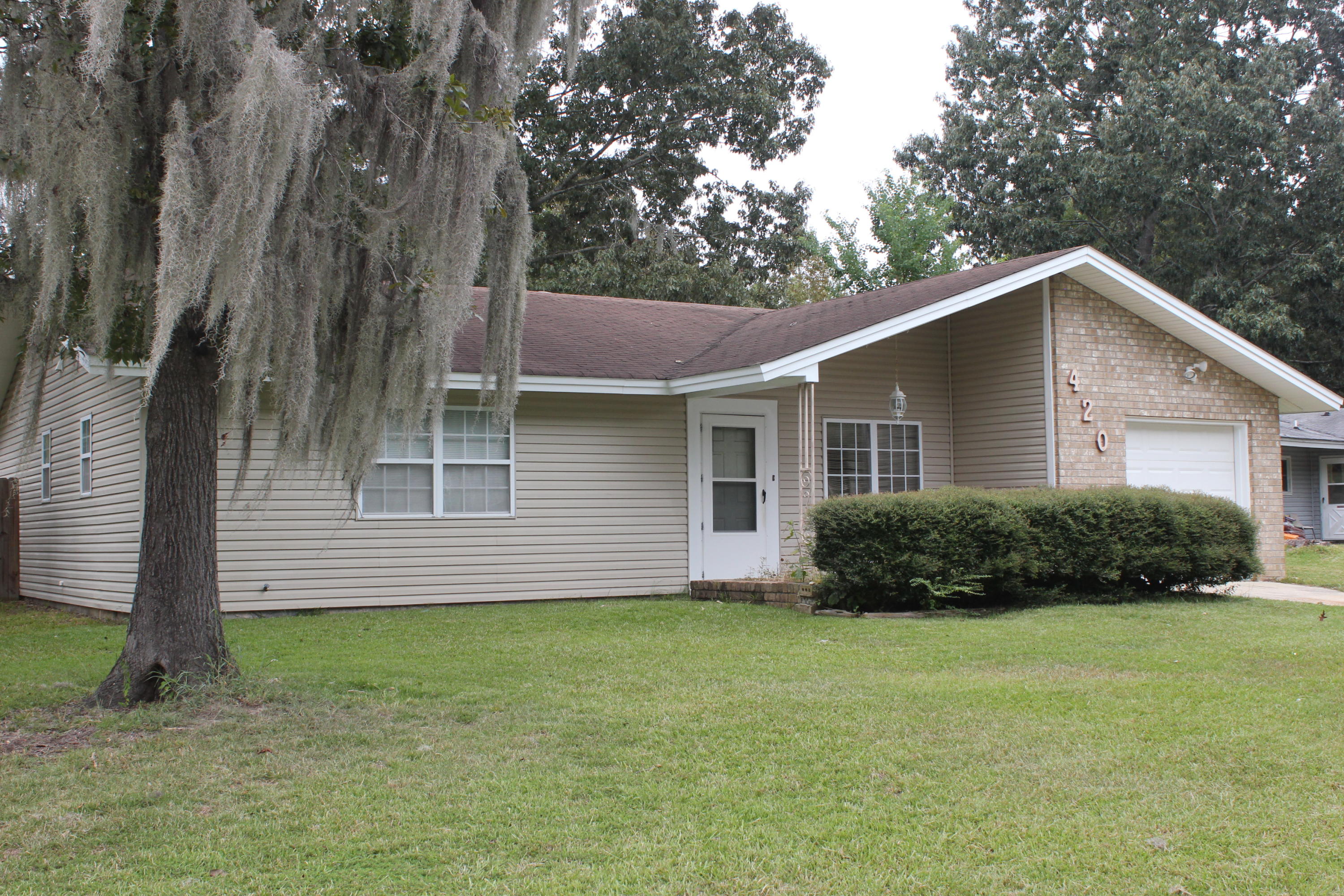 420 Temple Road Ladson, SC 29456 - Photo 1 of 19 420 Temple 002