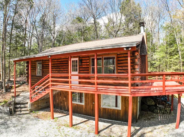 $439,900 | 859 Moberg Road, Becket, MA 01223