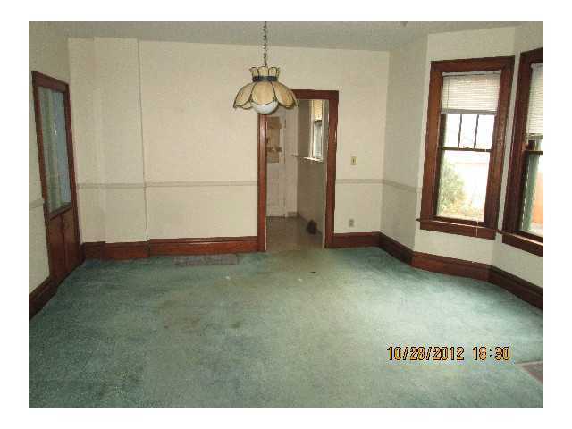 175 Tibet Road Columbus, OH 43202 - Photo 3 of 16