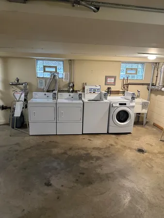 $129,900 | 3033 Paris Avenue, Unit 303, River Grove, IL 60171