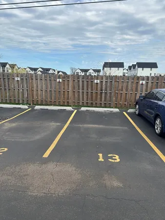$129,900 | 3033 Paris Avenue, Unit 303, River Grove, IL 60171
