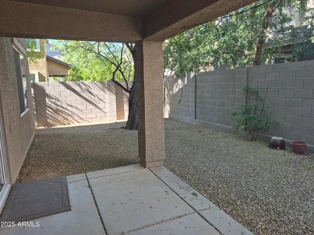 $1,875 | 3020 West Cavalry Drive, Phoenix, AZ 85086