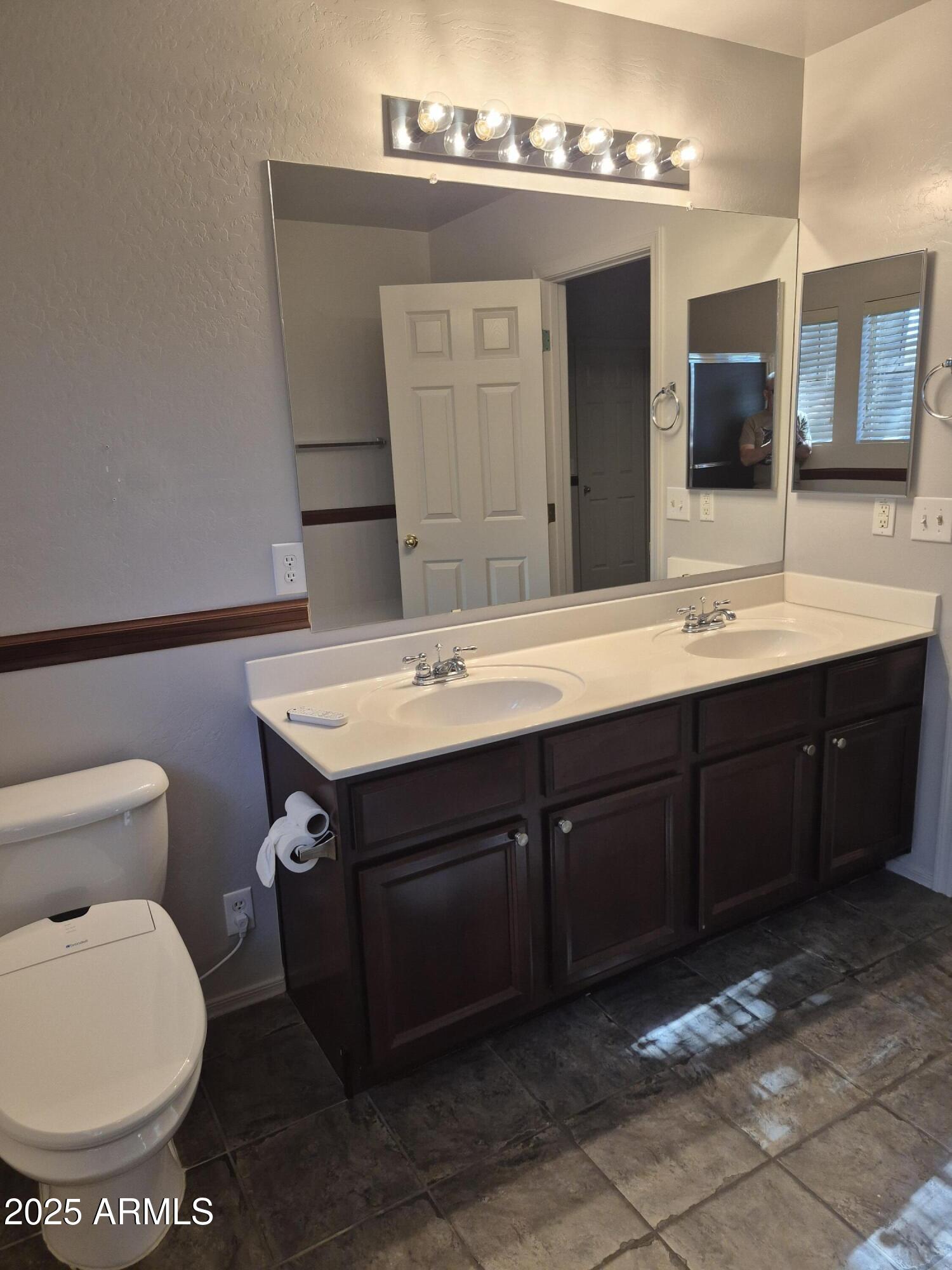 3020 West Cavalry Drive Phoenix, AZ 85086 - Photo 9 of 16 20251105_115603