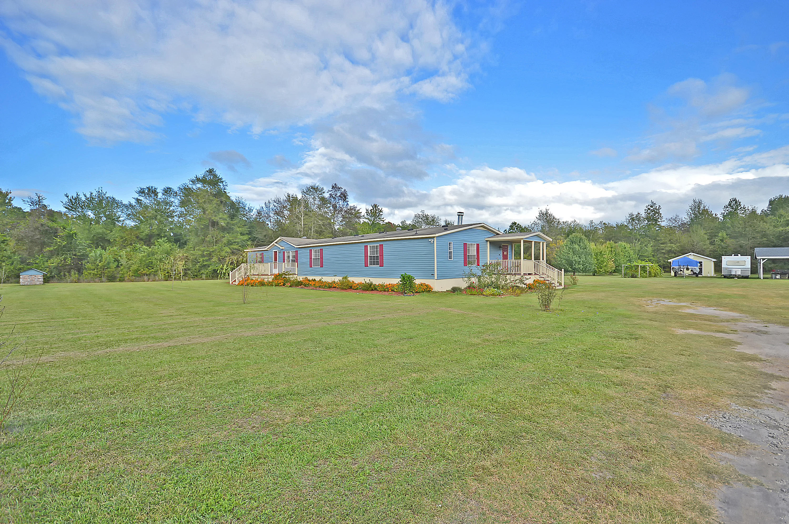 1591 Mudville Road Ridgeville, SC 29472 - Photo 3 of 37 1591 Mudville Road Ridgeville SC 29472
