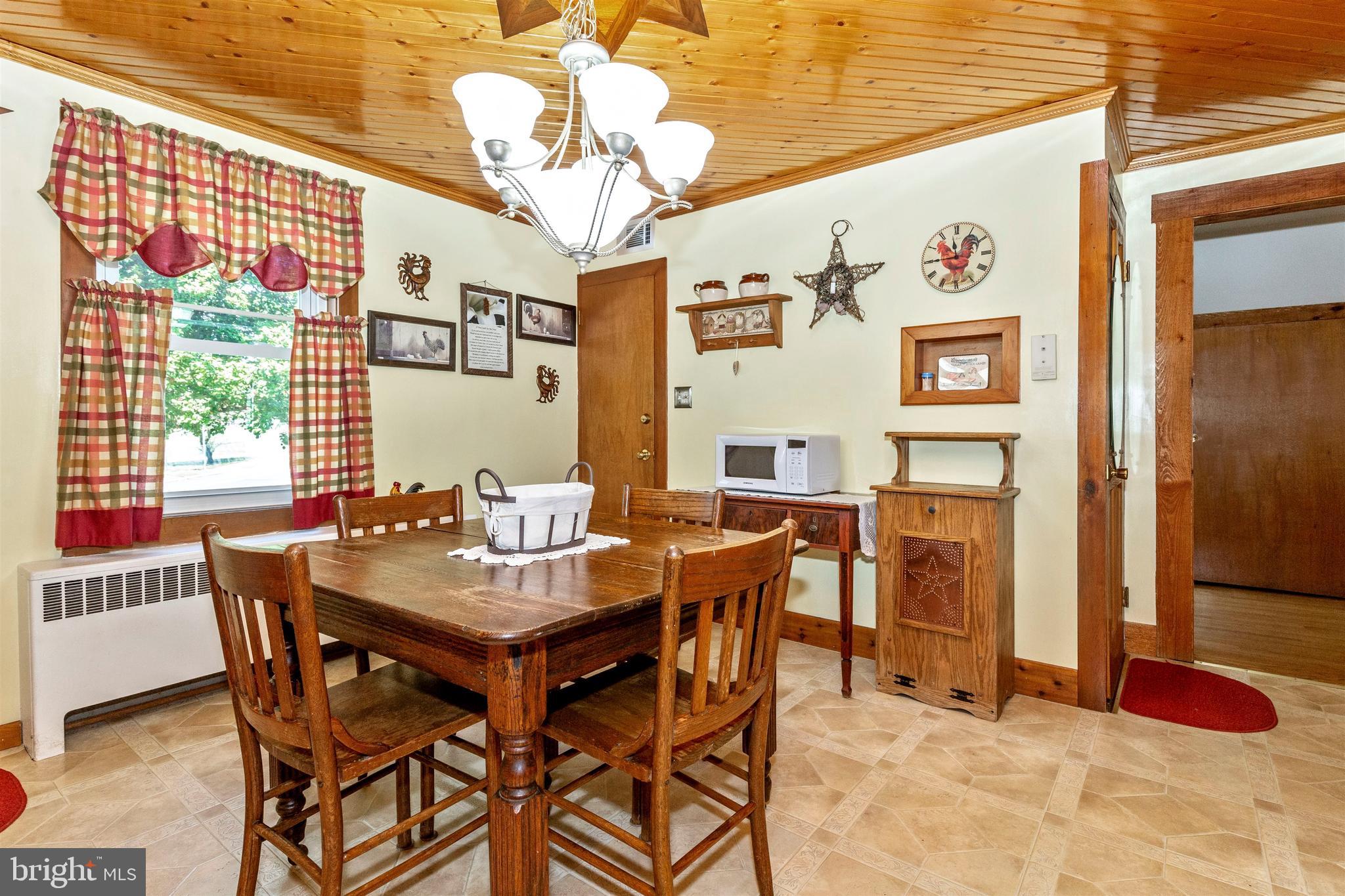 7807 Rocky Ridge Road Thurmont, MD 21788 - Photo 12 of 50 Plenty of Space for a Table