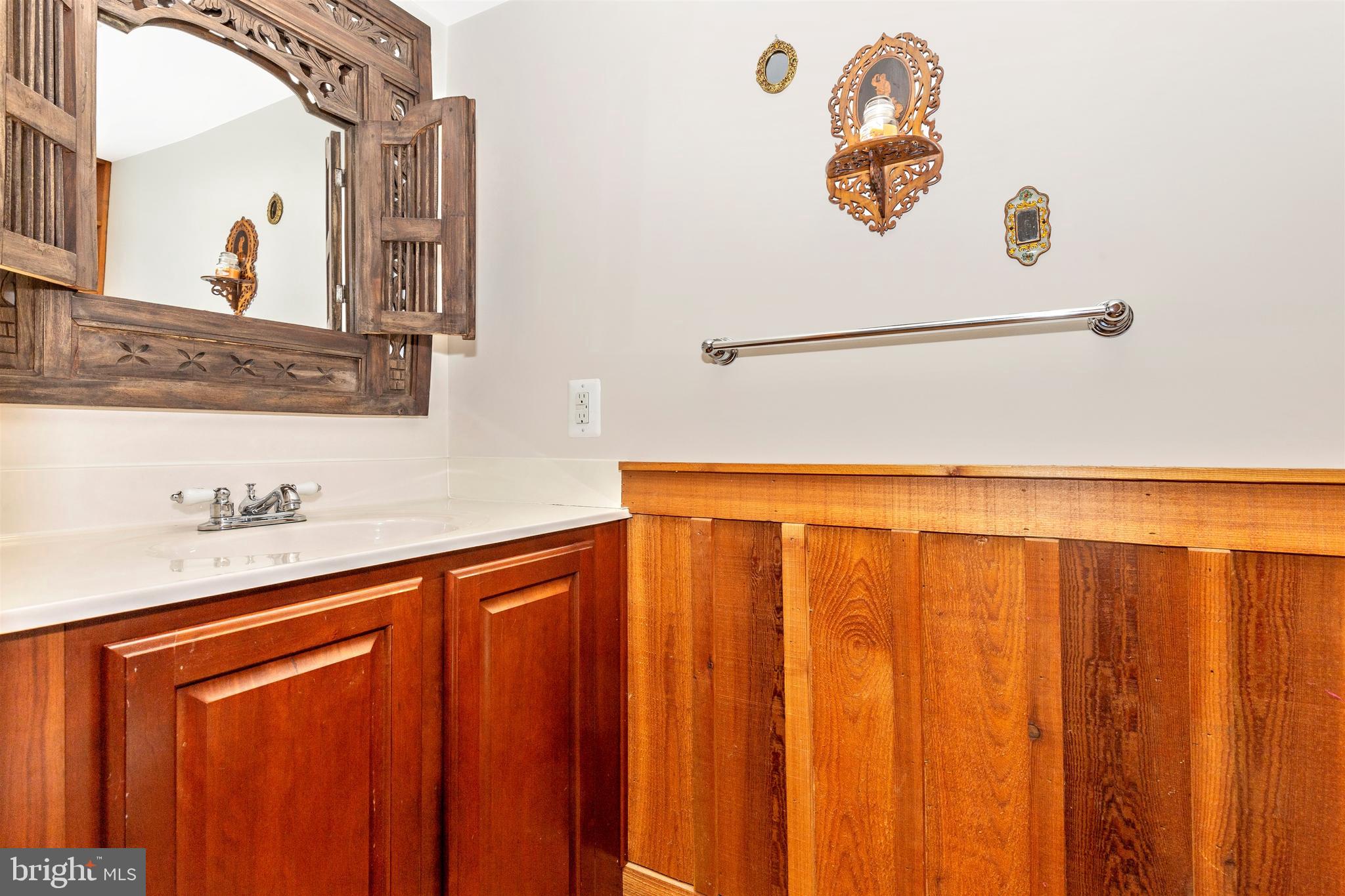 7807 Rocky Ridge Road Thurmont, MD 21788 - Photo 13 of 50 Powder Room