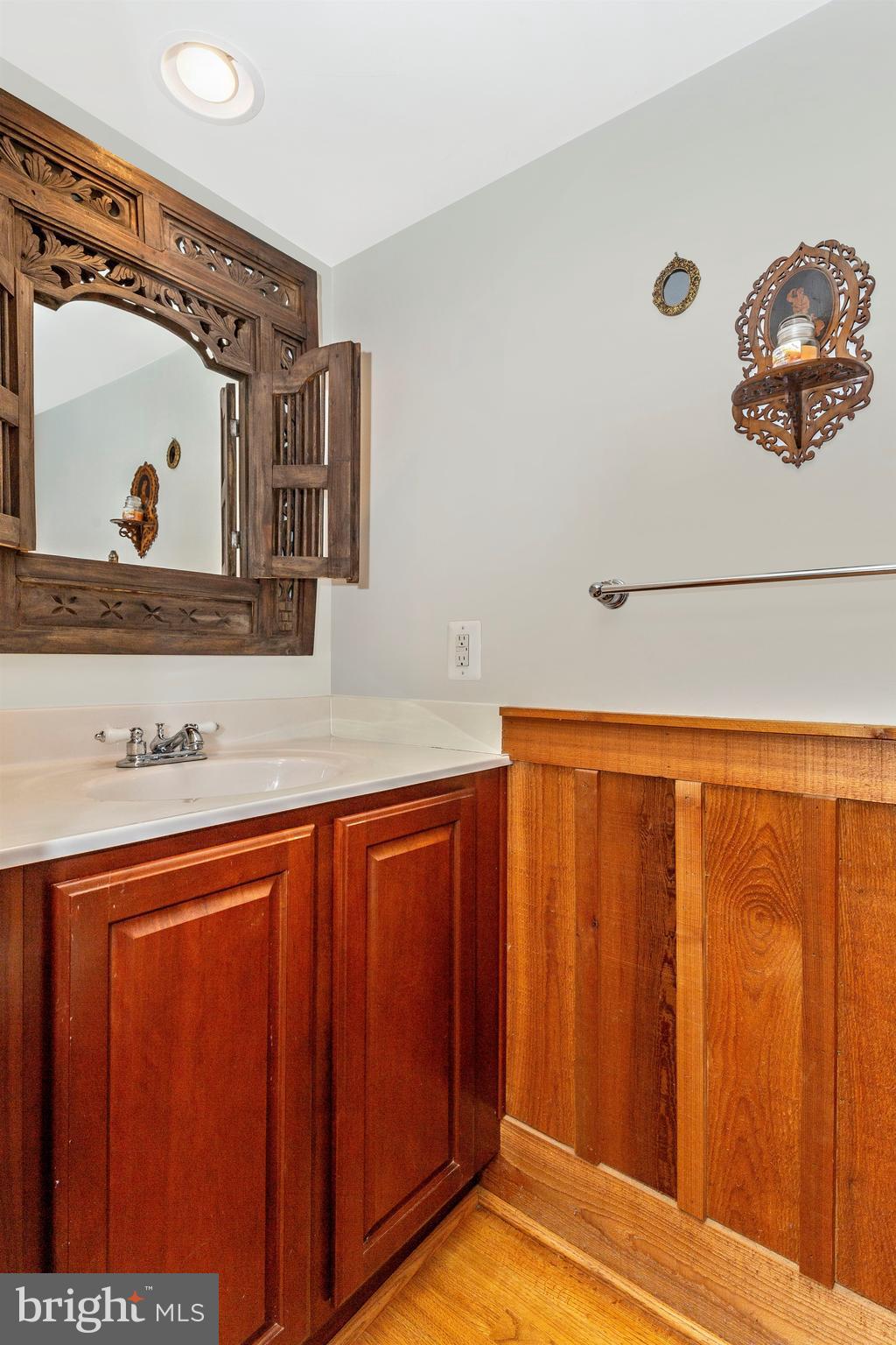 7807 Rocky Ridge Road Thurmont, MD 21788 - Photo 14 of 50 Check out that Mirror!