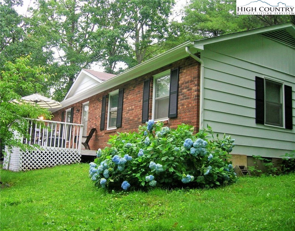 973 Ravens Ridge Circle Boone, NC 28607 - Photo 4 of 14 Gallery Image 4