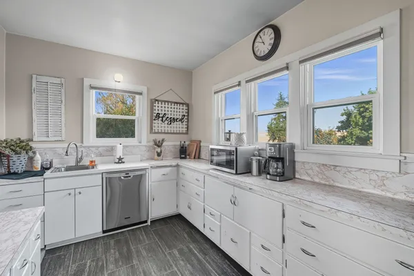 $434,000 | 3703 Plaza Road, Rosalia, WA 99170