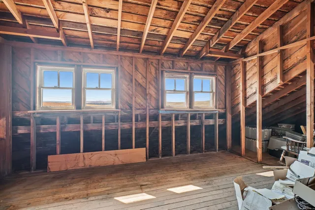 $434,000 | 3703 Plaza Road, Rosalia, WA 99170