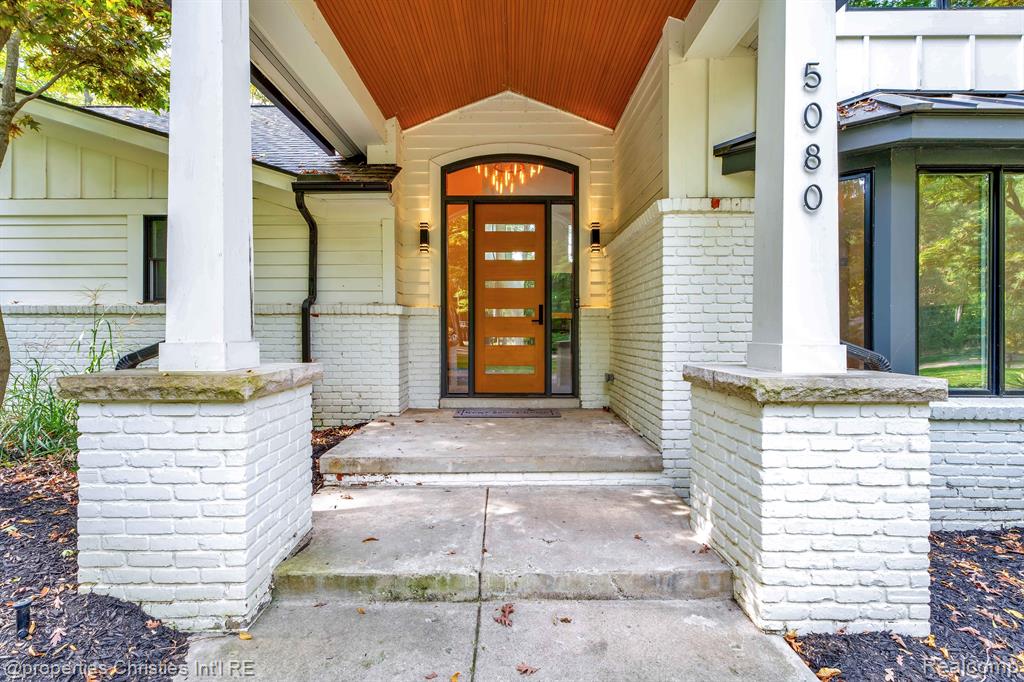5080 Tootmoor Road Bloomfield Hills, MI 48302 - Photo 2 of 54