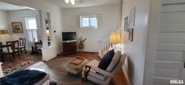 $138,500 | 913 Jefferson Street, Galesburg, IL 61401