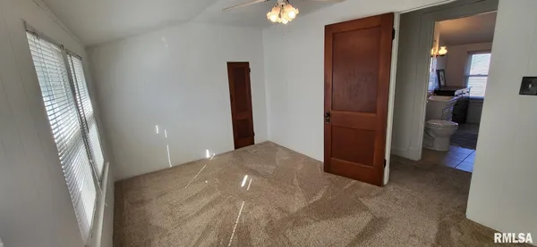 $138,500 | 913 Jefferson Street, Galesburg, IL 61401