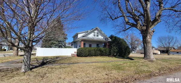 $138,500 | 913 Jefferson Street, Galesburg, IL 61401