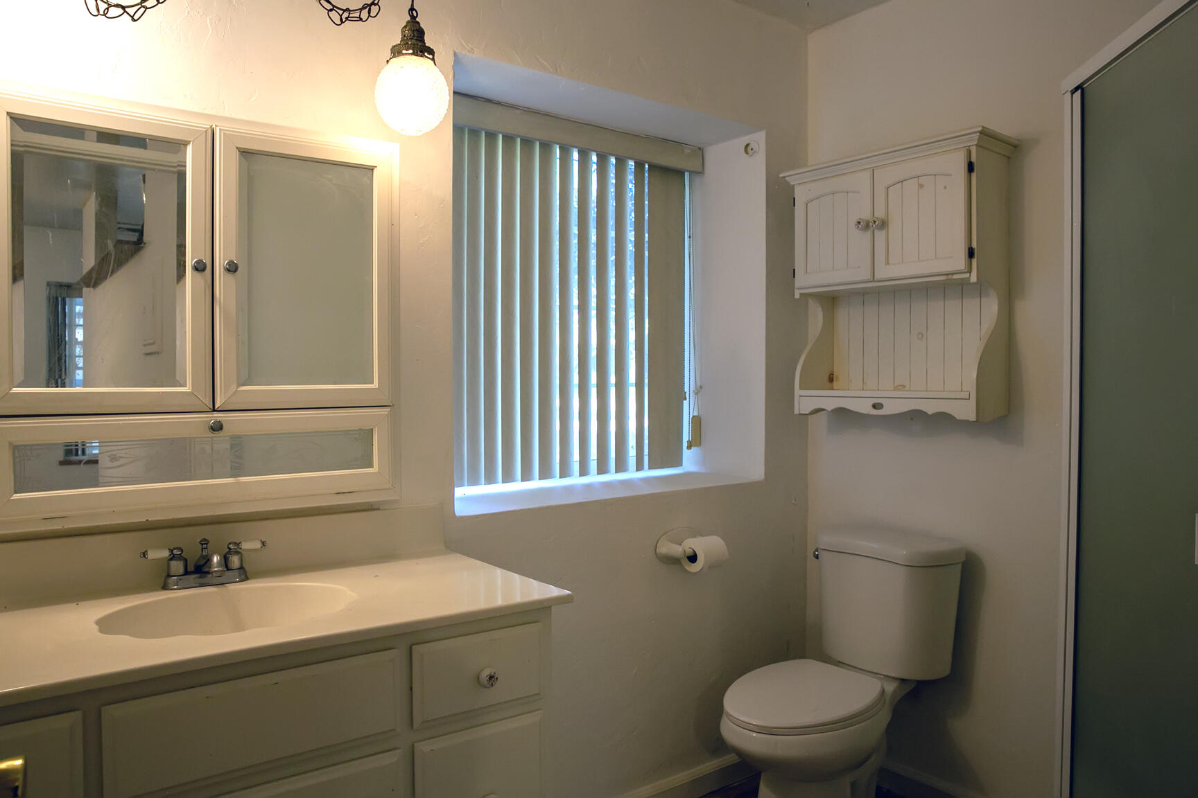 9394 Blackwell Road Central Point, OR 97502 - Photo 49 of 117