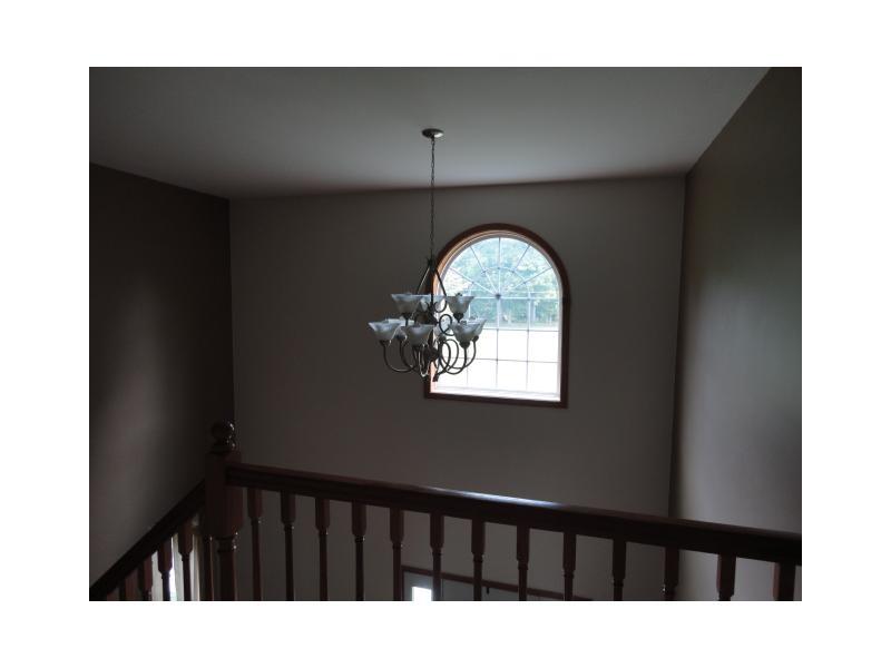 435 Tieline Road Grove City, PA 16127 - Photo 9 of 17 Entry/Foyer.