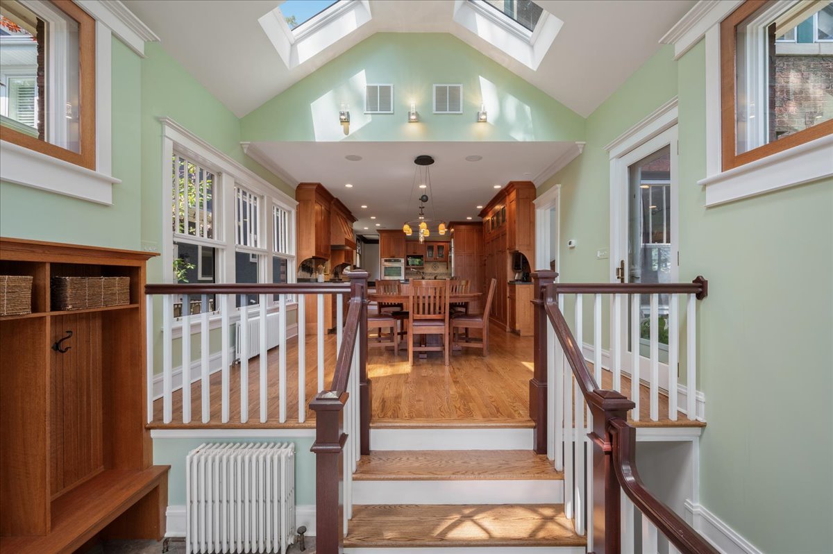 623 Forest Avenue Wilmette, IL 60091 - Photo 13 of 43