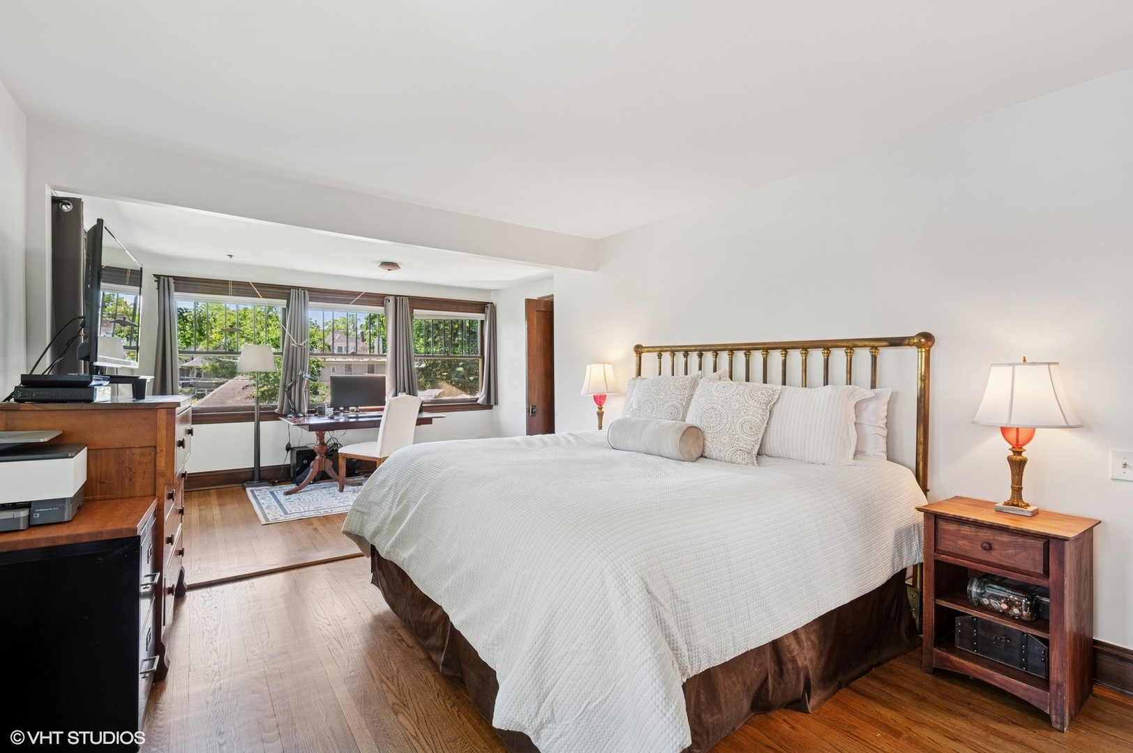 623 Forest Avenue Wilmette, IL 60091 - Photo 16 of 43 a bed room with a bed and a night stand