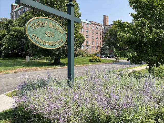 $399,000 | 320 South Broadway, Unit P8, Tarrytown, NY 10591