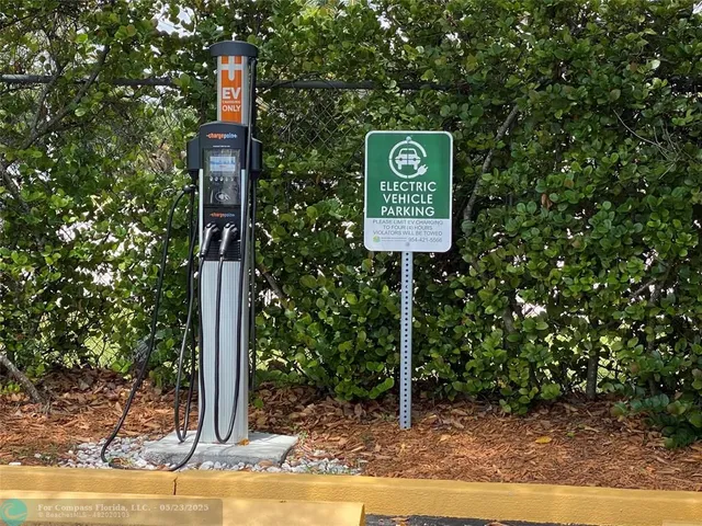 $99,900 | 2025 Berkshire Crescent, Unit 2025, Deerfield Beach, FL 33442