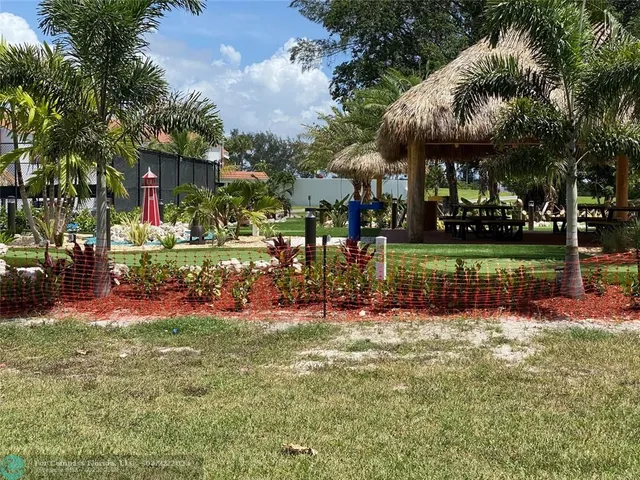 $99,900 | 2025 Berkshire Crescent, Unit 2025, Deerfield Beach, FL 33442