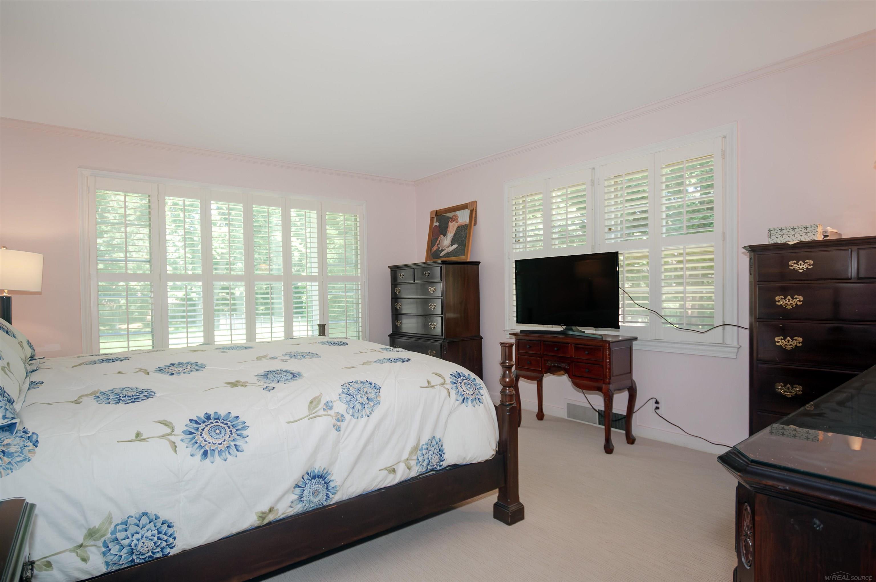 164 Lothrop Road Grosse Pointe, MI 48236 - Photo 28 of 54 50151741-84581a4c-ec59-488c-a5d9-e8269d2e0ef4.JPG