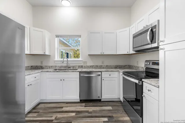 $1,600 | 705 Fifth Street, Unit B, Comfort, TX 78013