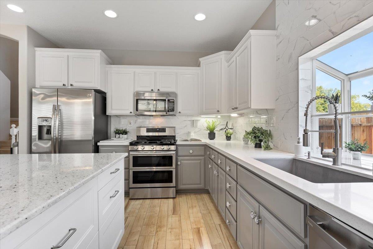 2445 Abbeyhill Road Lincoln, CA 95648 - Photo 16 of 88 Gallery Image 16