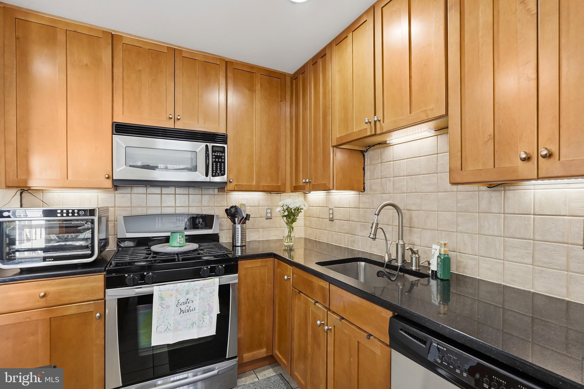1007 Moore Road West Deptford, NJ 08086 - Photo 9 of 30